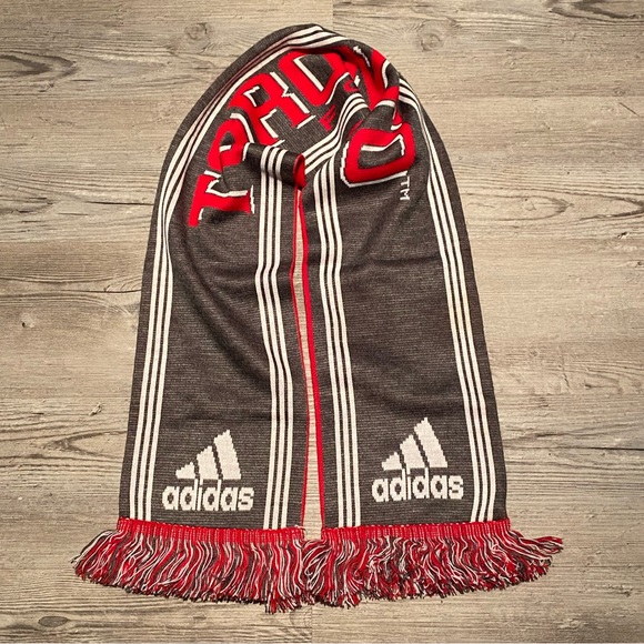 Adidas Toronto TFC Soccer Scarf MLS - Picture 2 of 4